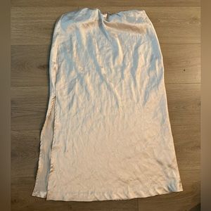 Cream skirt with side slit